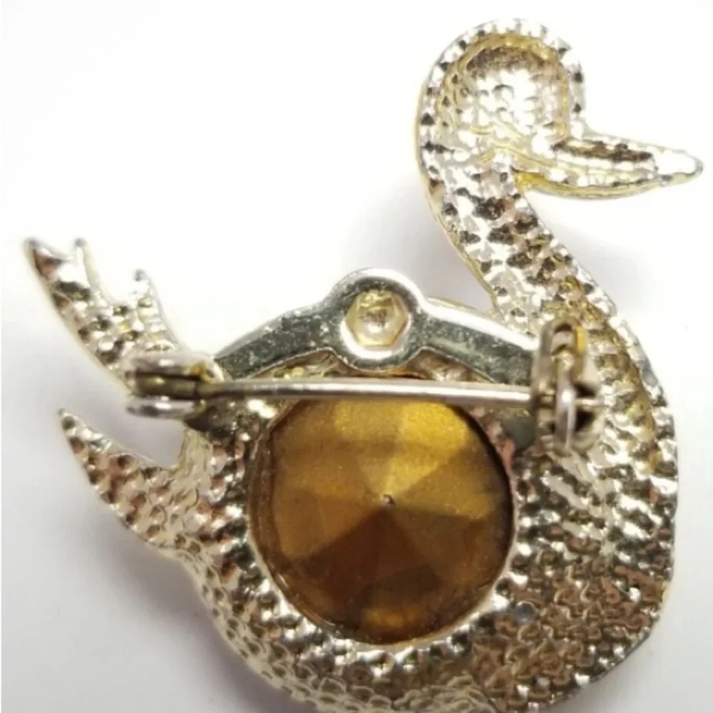 Vintage Purple Rhinestone Swan Goose Duck Shaped Bird Brooch Lapel Pin, Retro